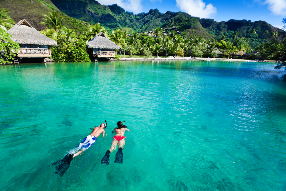 tahiti-snorkeling-couple