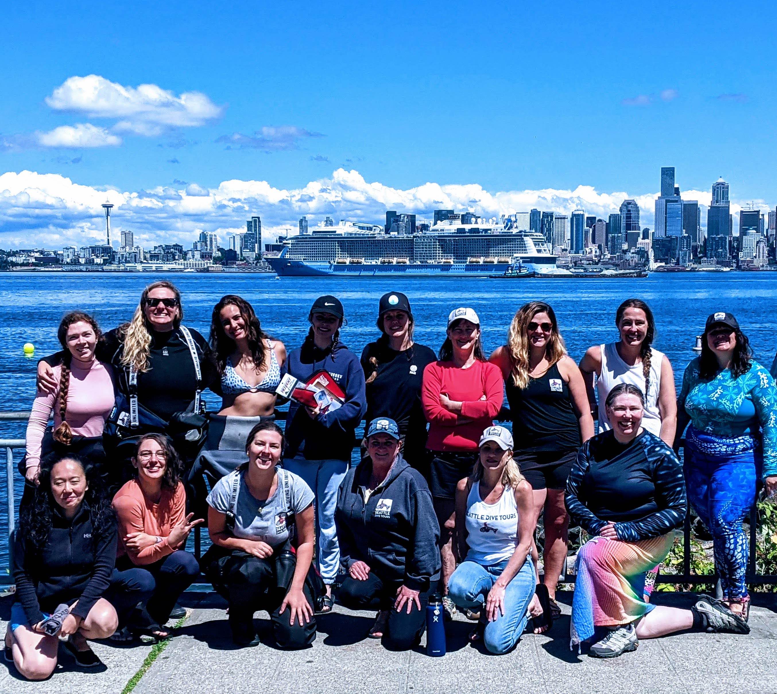 Group shot of Seattle Dive Tours, Washington, USA