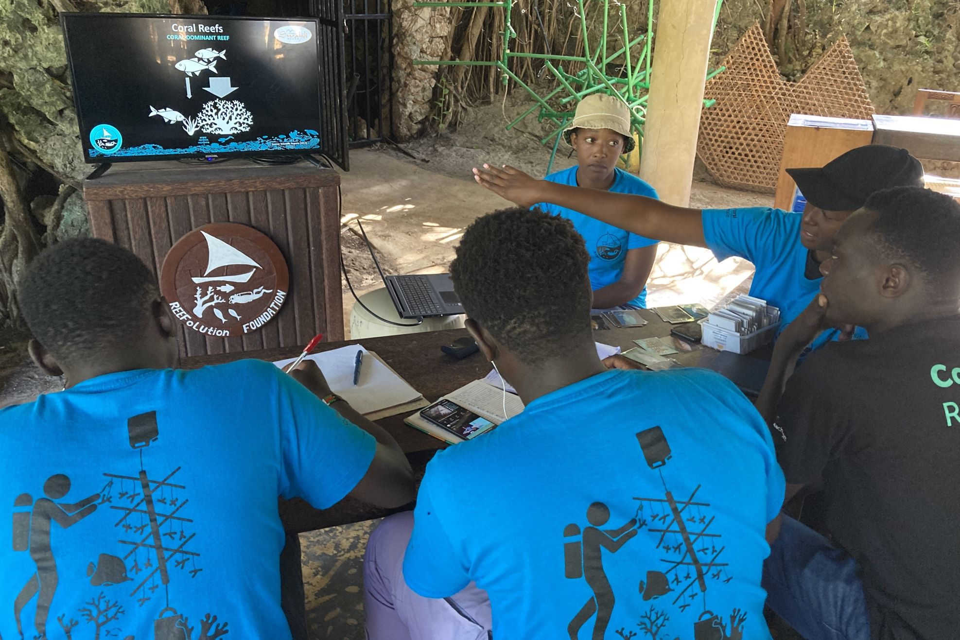 Reef trainees presenting