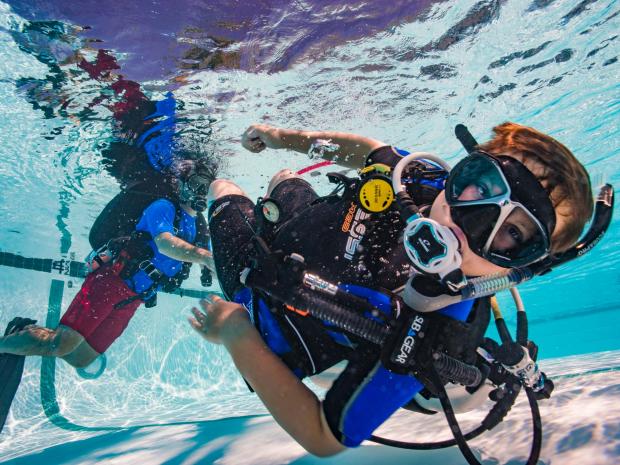 Youth Diving - Discover Scuba Diving