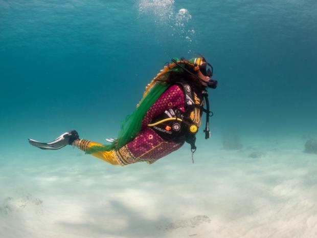 Seven Women Divers Around the World Cultivating Hope