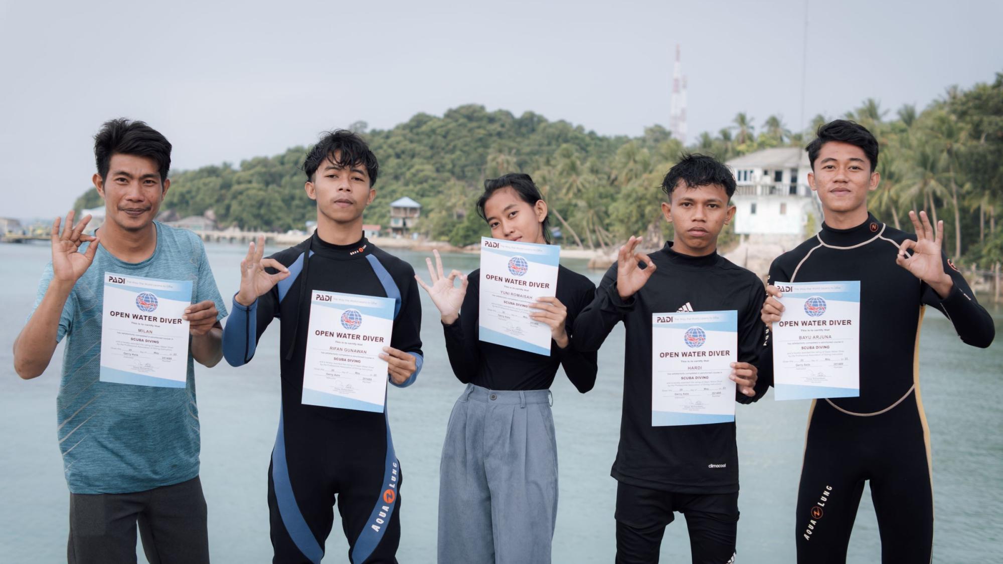 Anambas Foundation - The Five Selected Local Heroes certified as PADI Open Water Scuba Diver