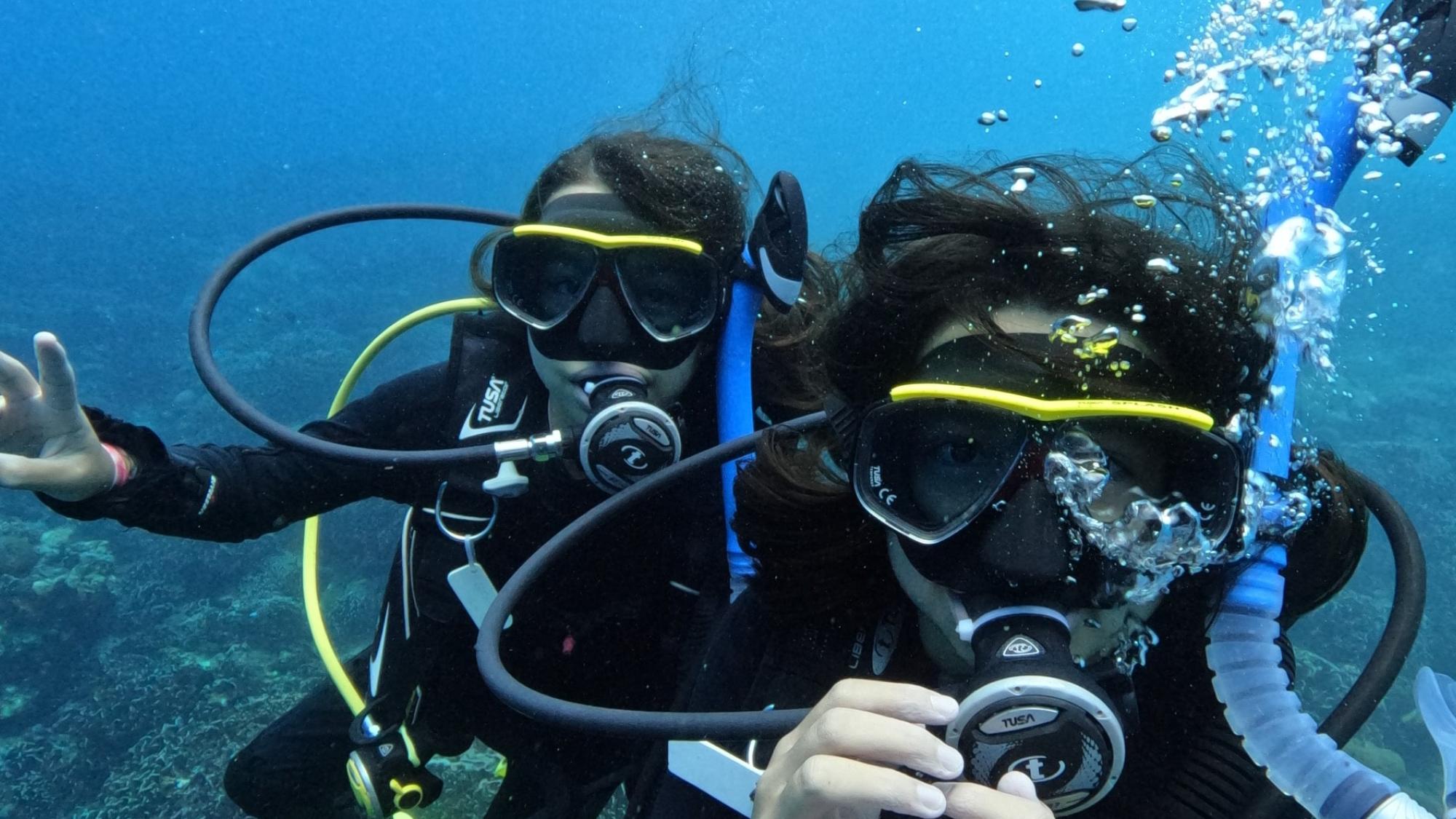 Alexa and Julia for Junior PADI AmbassaDivers